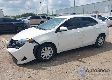 2017 Toyota Corolla Le z USA, uszkodzony, nr VIN 5YFBURHE3HP588995